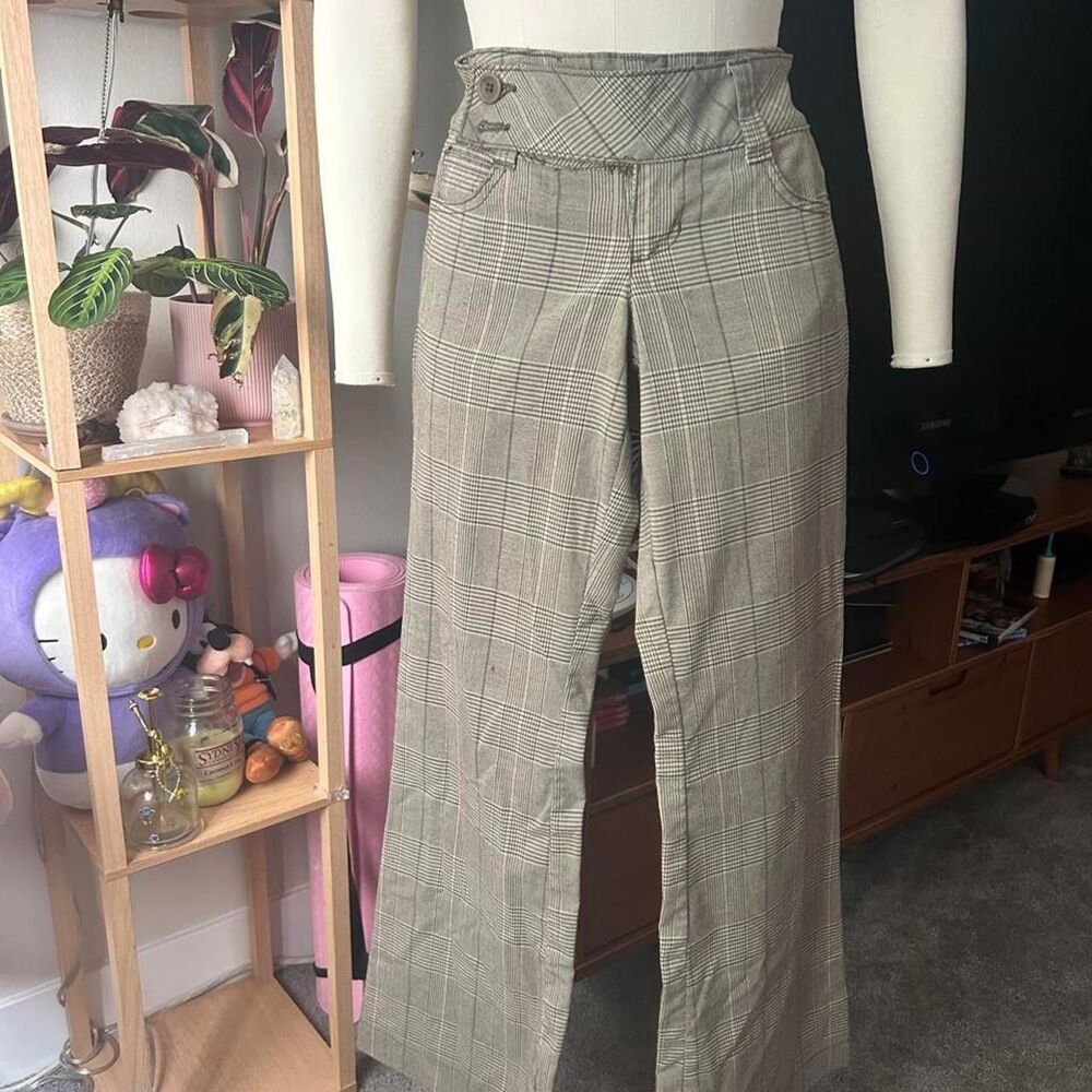 Lei Women's Trousers